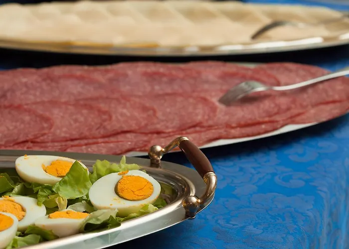 ホテル Hotel Benvenuti 3*