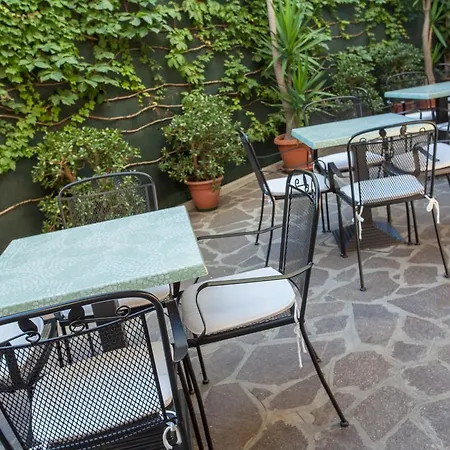 Hotel Benvenuti Hotel