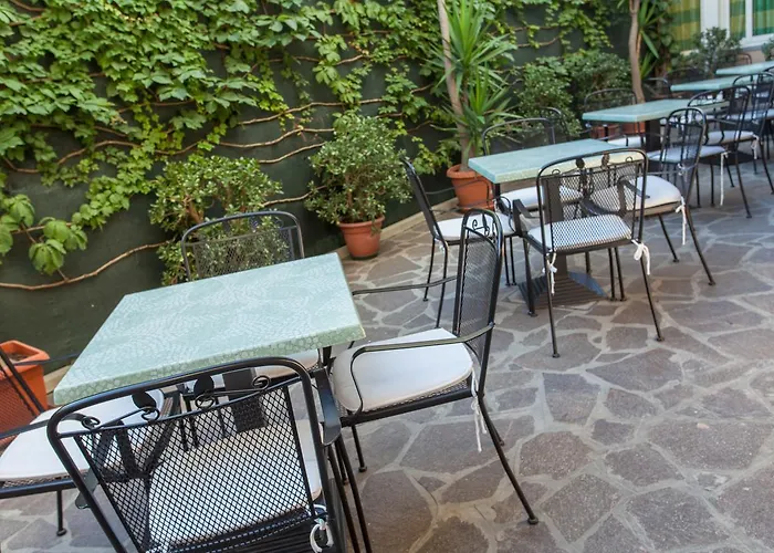 Hotel Benvenuti מלון